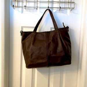 Beautiful Patricia Nash leather Zola bag.